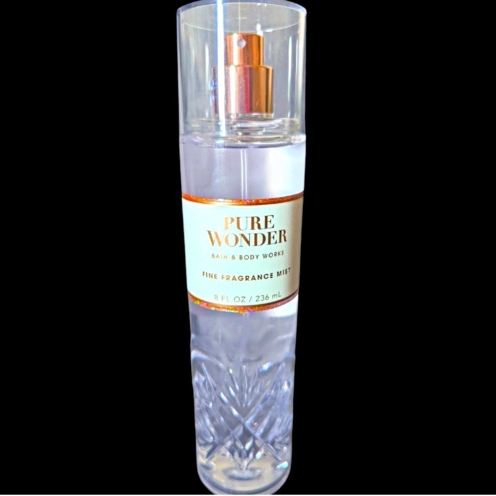 Bath and Body Works Pure Wonder fragrance mist. Limited Edition